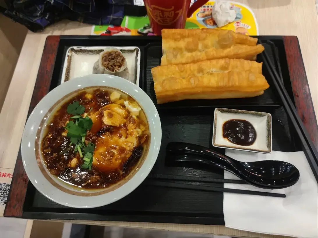 Yonghe King dish Tofu Pudding and Fried Dough Stick
